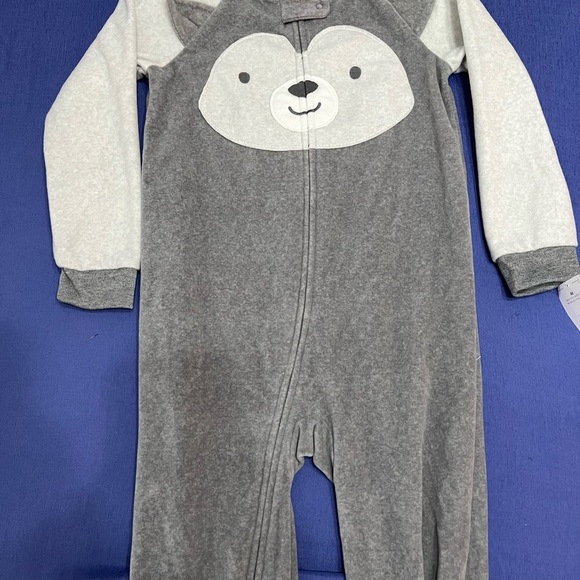 NWT Carters 4T pajamas - Picture 2 of 5